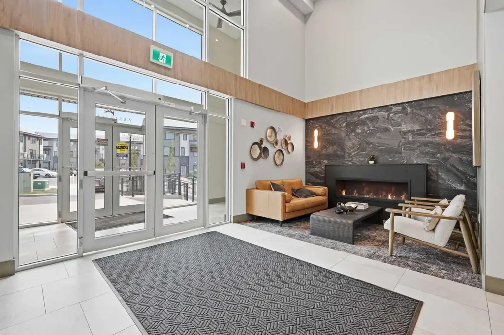81 Arbour Lake View NW Calgary AB T3G0H4