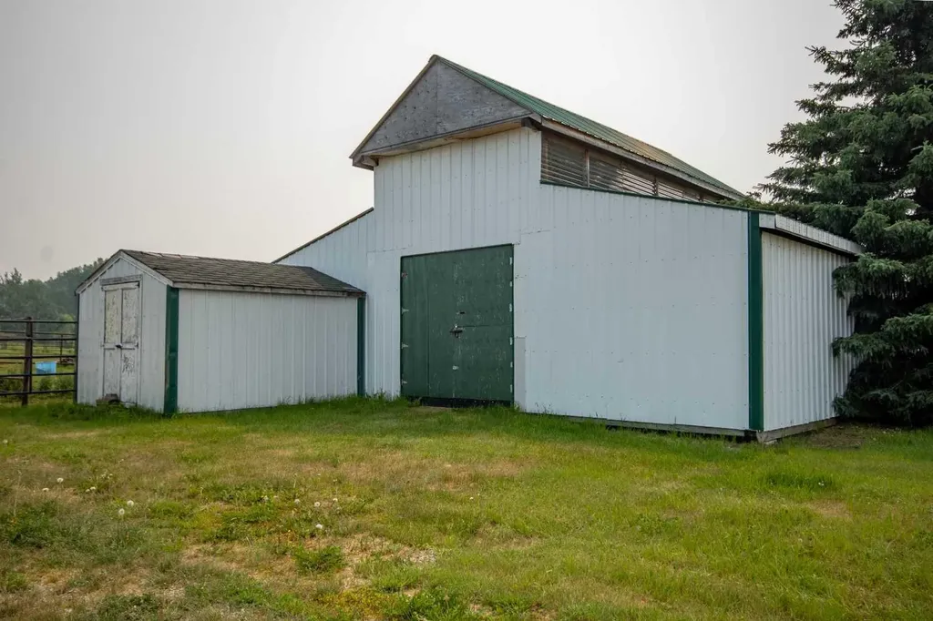 4351 Township Road 332 Rural Mountain View County AB T0M 1X0