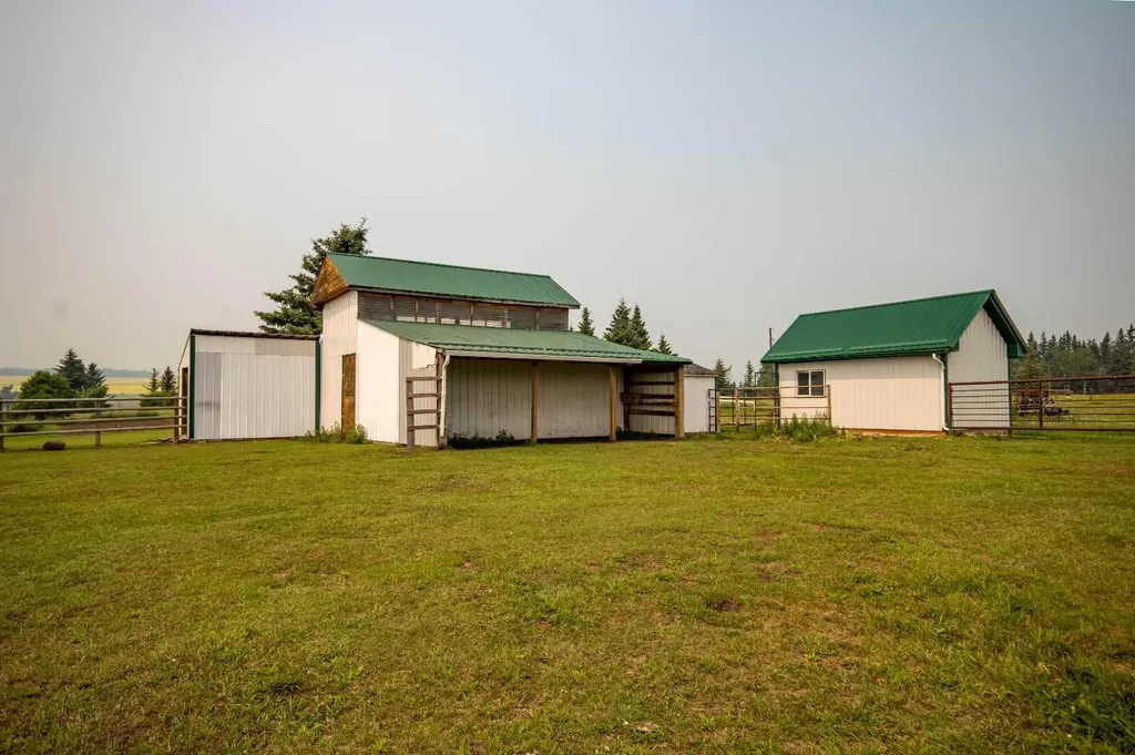 4351 Township Road 332 Rural Mountain View County AB T0M 1X0