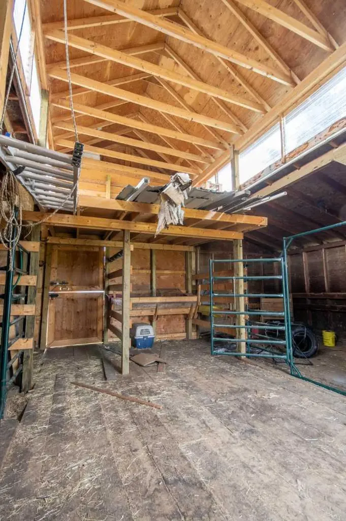 4351 Township Road 332 Rural Mountain View County AB T0M 1X0