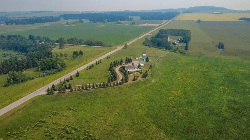 4351 Township Road 332 Rural Mountain View County AB T0M 1X0