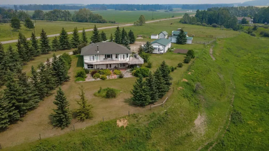 4351 Township Road 332 Rural Mountain View County AB T0M 1X0
