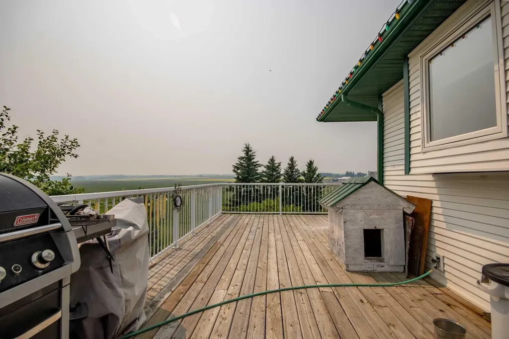 4351 Township Road 332 Rural Mountain View County AB T0M 1X0