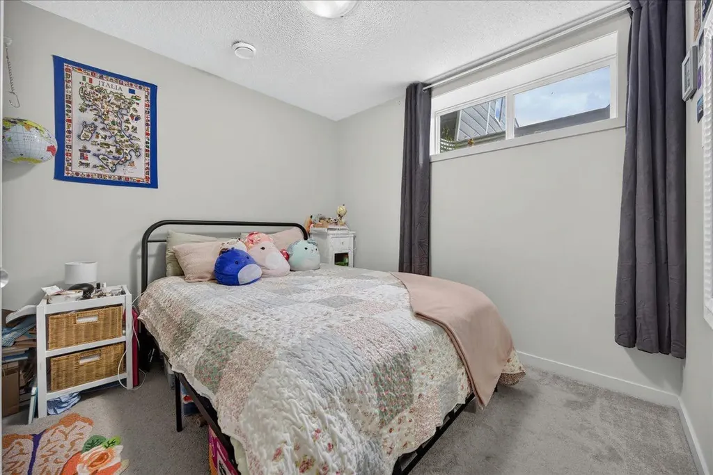 146 Sunset Road Cochrane AB T4C 0Z9