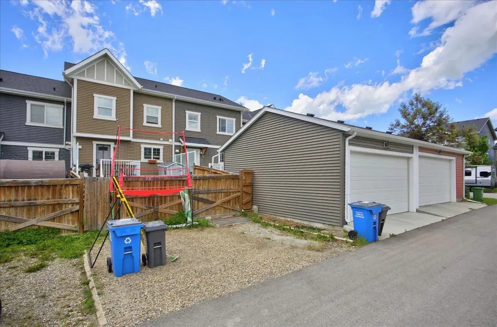 146 Sunset Road Cochrane AB T4C 0Z9