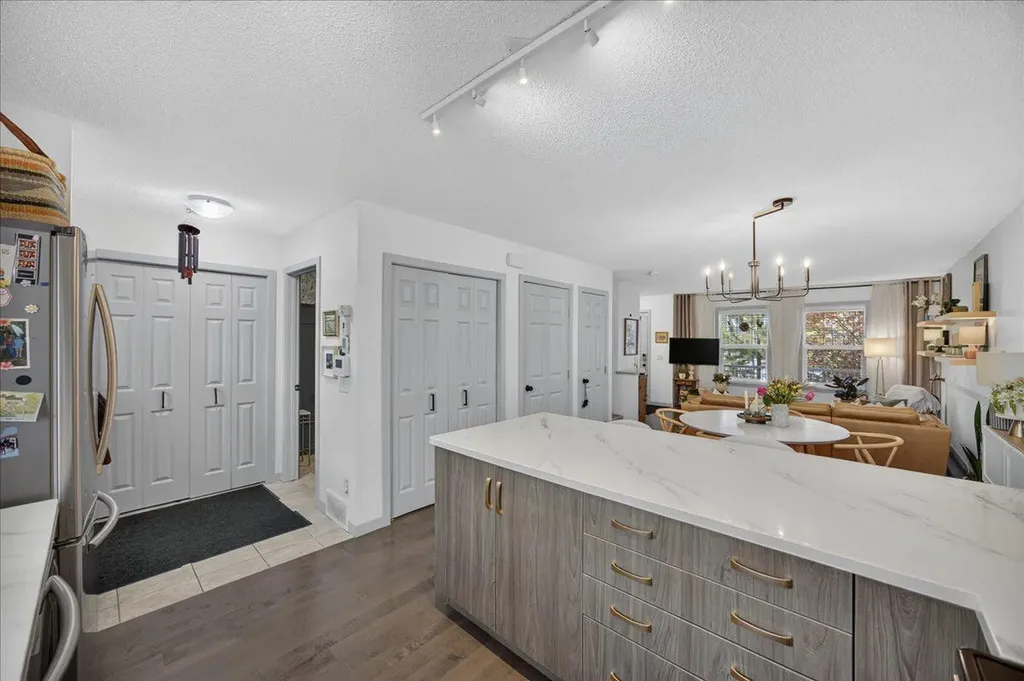 146 Sunset Road Cochrane AB T4C 0Z9