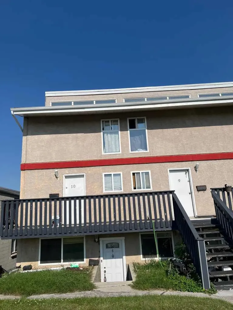 3726 Centre Street NE Calgary AB t2e 2y3