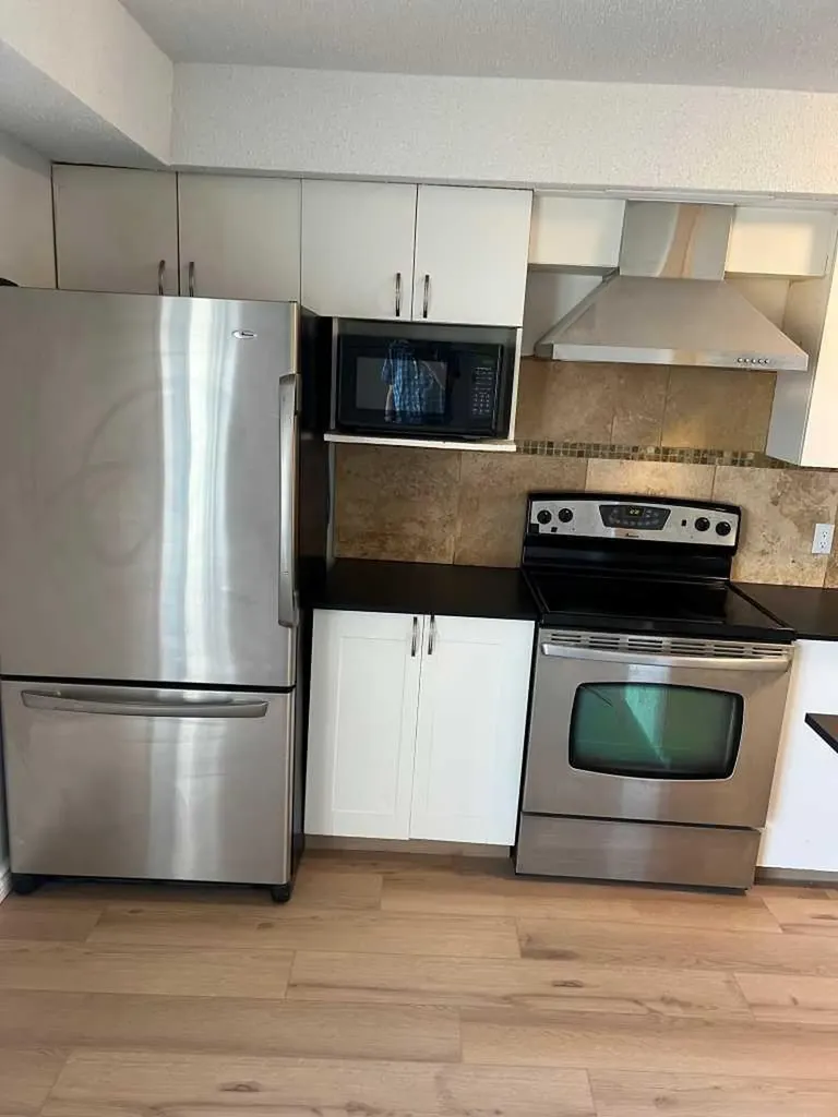 3726 Centre Street NE Calgary AB t2e 2y3