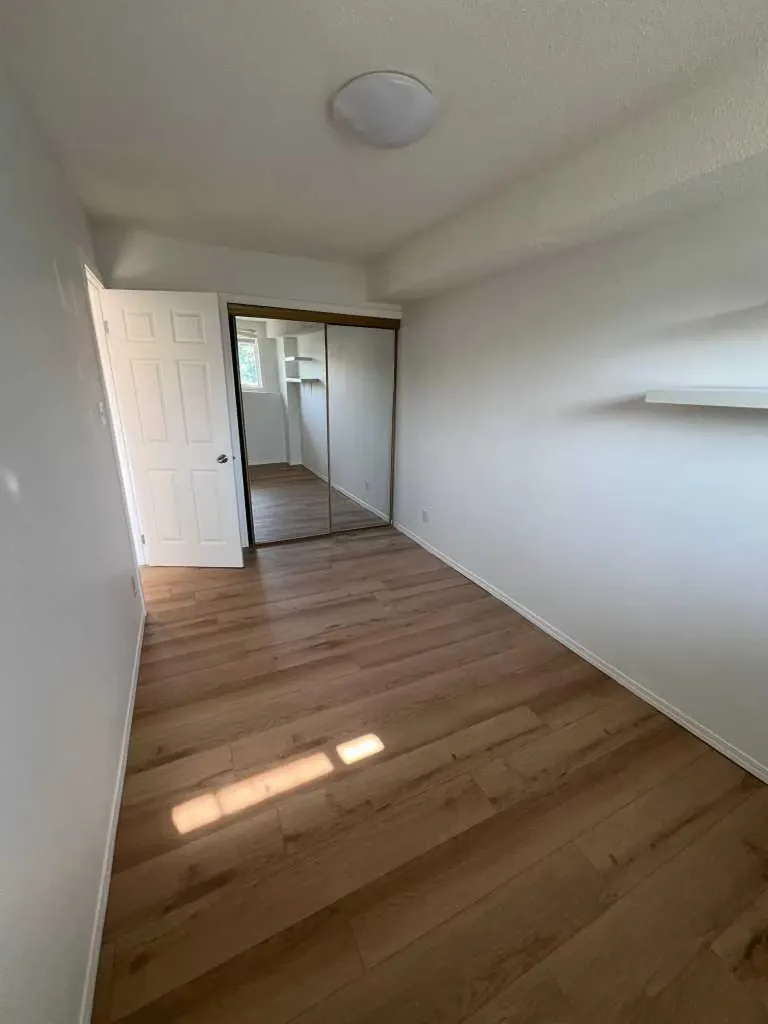 3726 Centre Street NE Calgary AB t2e 2y3