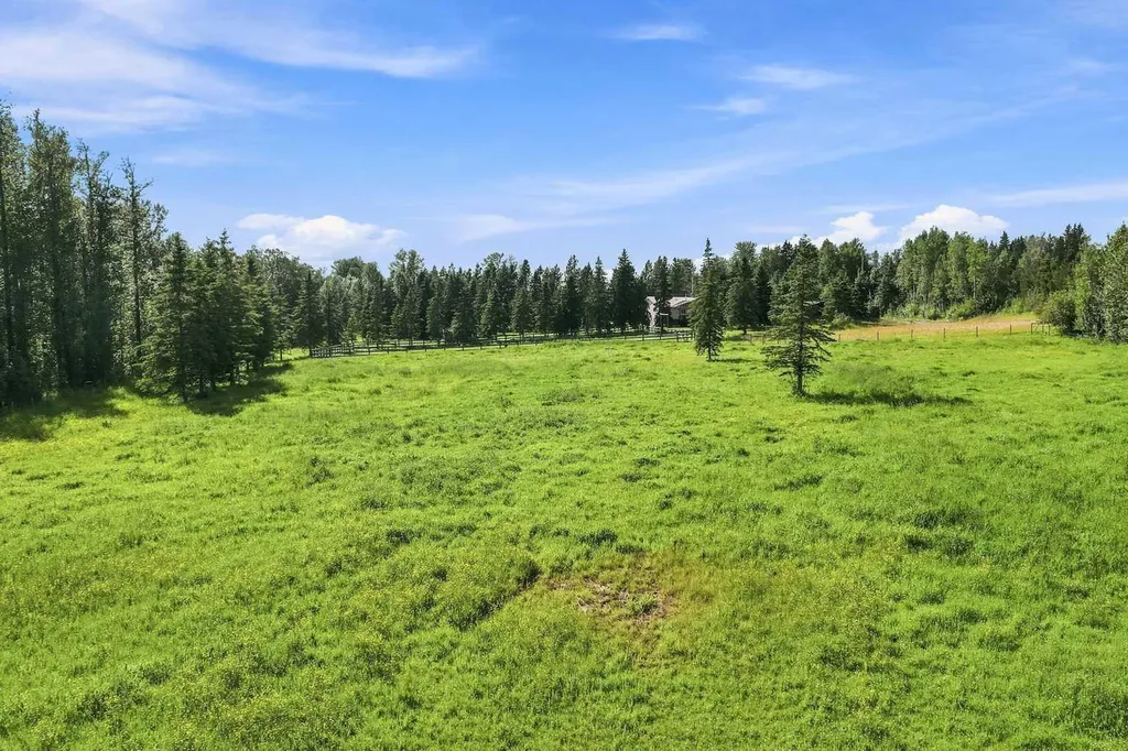 590005 Range Road 110 Rural Woodlands County AB T7S 2A1