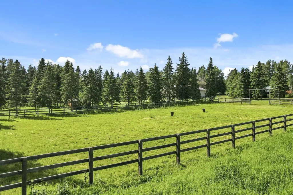 590005 Range Road 110 Rural Woodlands County AB T7S 2A1