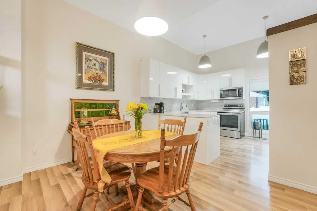70 Brae Glen Lane SW Calgary AB T2W 1B6