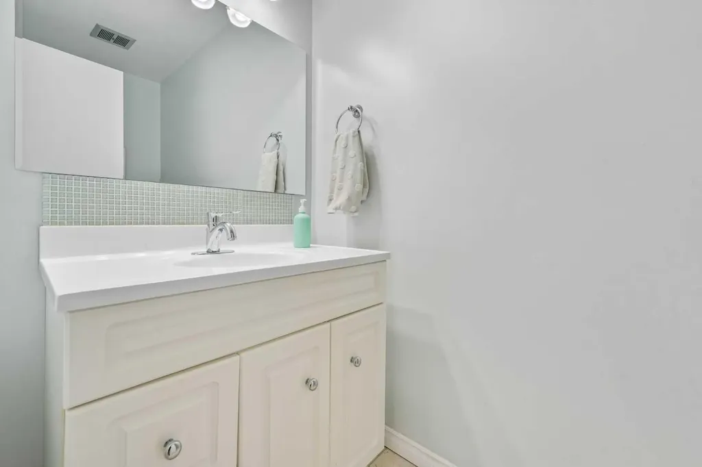 70 Brae Glen Lane SW Calgary AB T2W 1B6