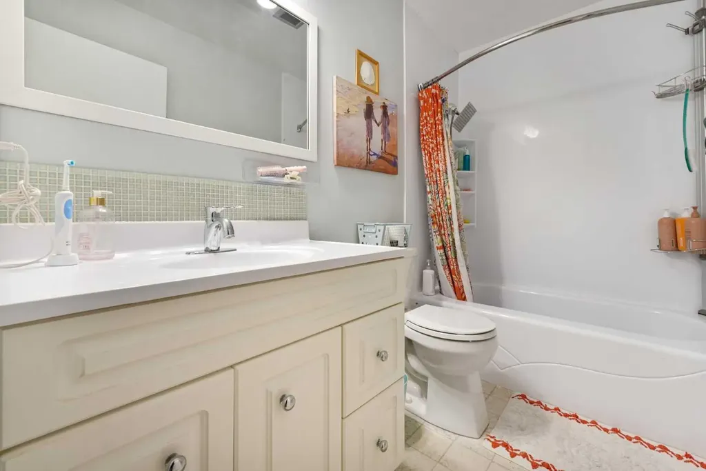 70 Brae Glen Lane SW Calgary AB T2W 1B6