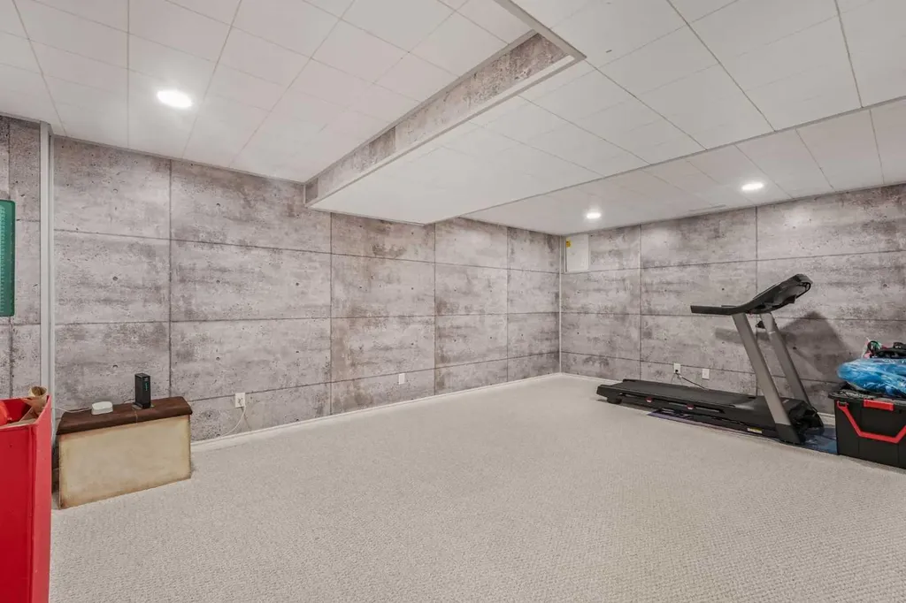 70 Brae Glen Lane SW Calgary AB T2W 1B6