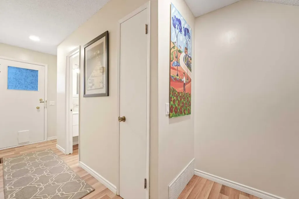 70 Brae Glen Lane SW Calgary AB T2W 1B6
