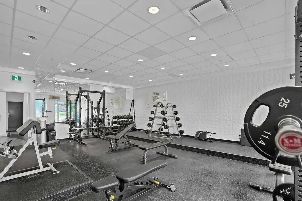 63 Inglewood Park SE Calgary AB T2G 1B7