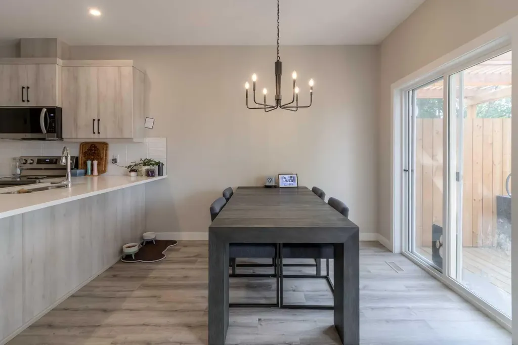 1568 Stafford Drive N Lethbridge AB T1H7G8