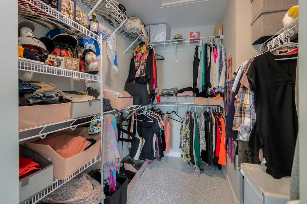 1568 Stafford Drive N Lethbridge AB T1H7G8