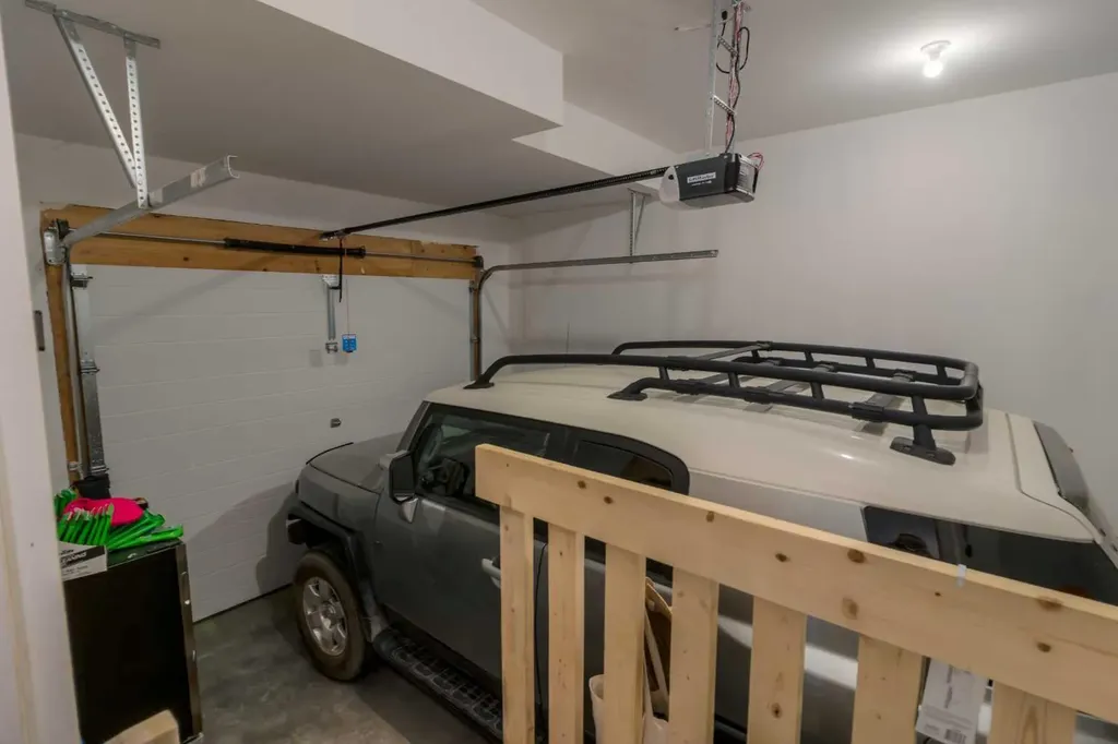 1568 Stafford Drive N Lethbridge AB T1H7G8
