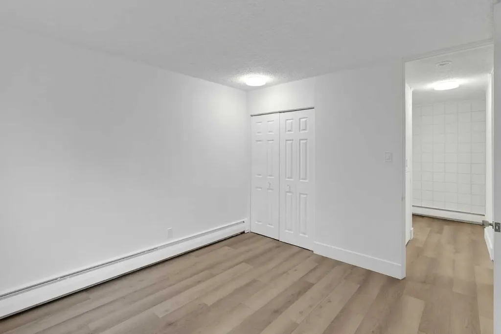6919 Elbow Drive SW Calgary AB T2V 0E6