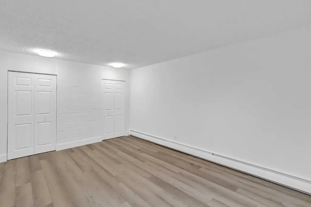 6919 Elbow Drive SW Calgary AB T2V 0E6