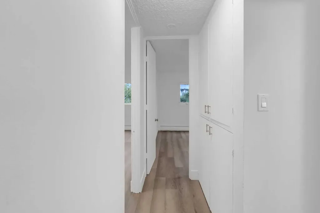 6919 Elbow Drive SW Calgary AB T2V 0E6