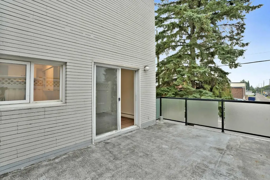 6919 Elbow Drive SW Calgary AB T2V 0E6
