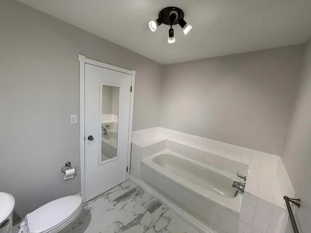 2725 57b Avenue Lloydminster AB T9V 2N1