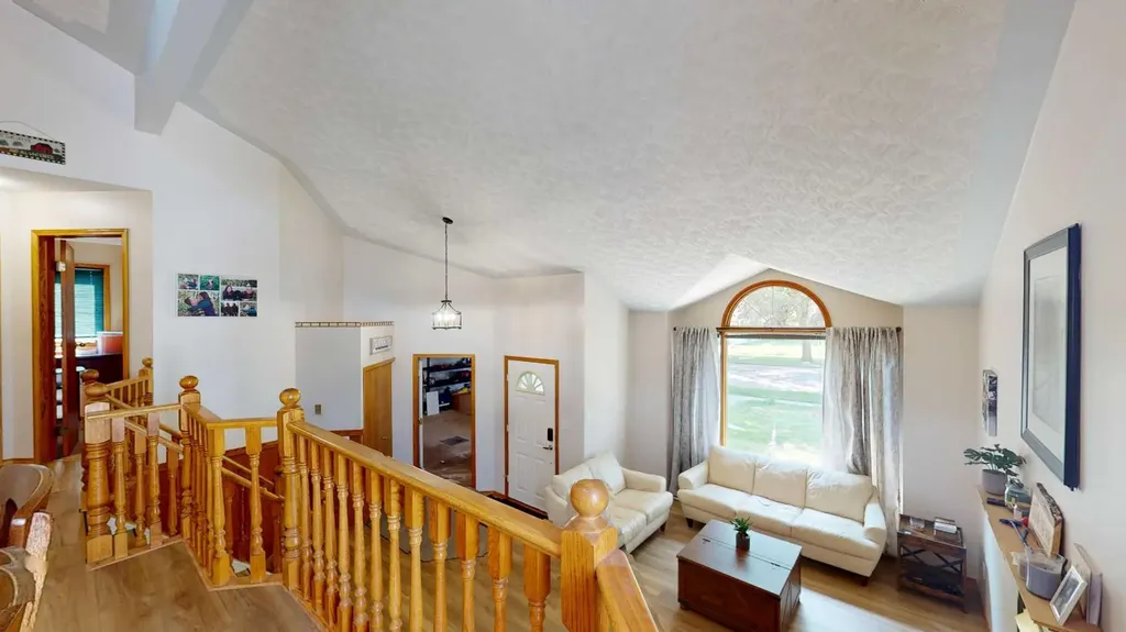 4907 53 Street Stettler AB T4K 1A9