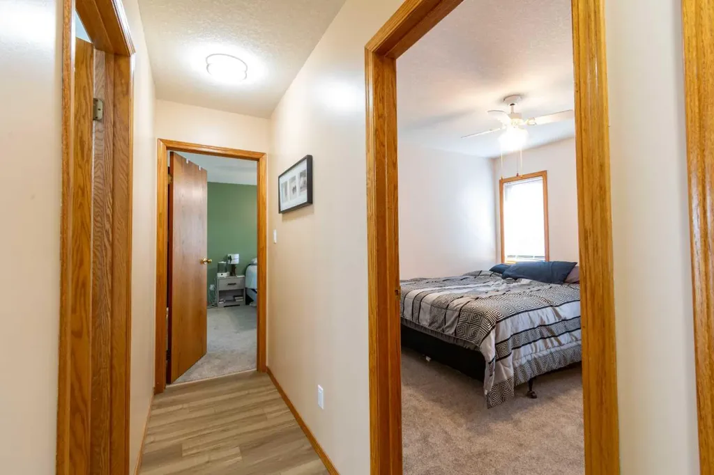 4907 53 Street Stettler AB T4K 1A9