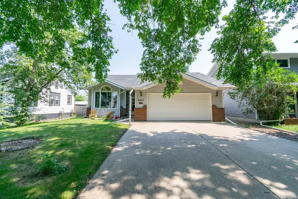 4907 53 Street Stettler AB T4K 1A9