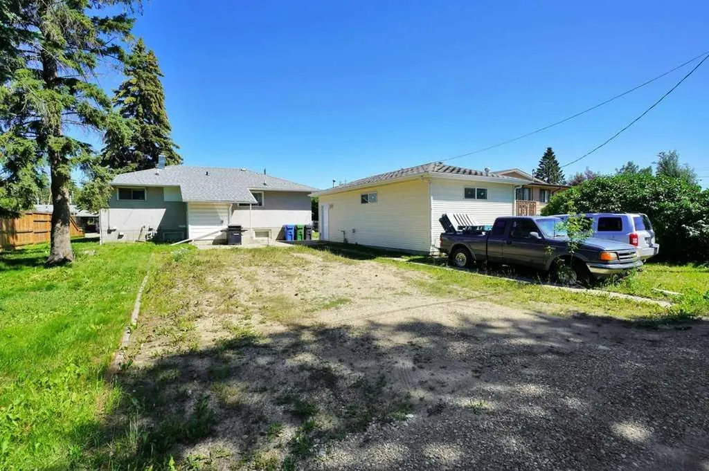 6014 56 Avenue Red Deer AB t4n4r4