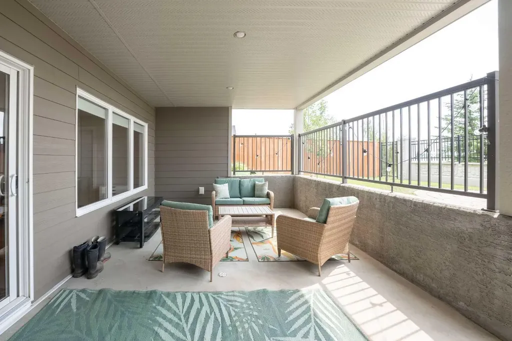 1060 Caledonia Place W Lethbridge AB T1J 5W1