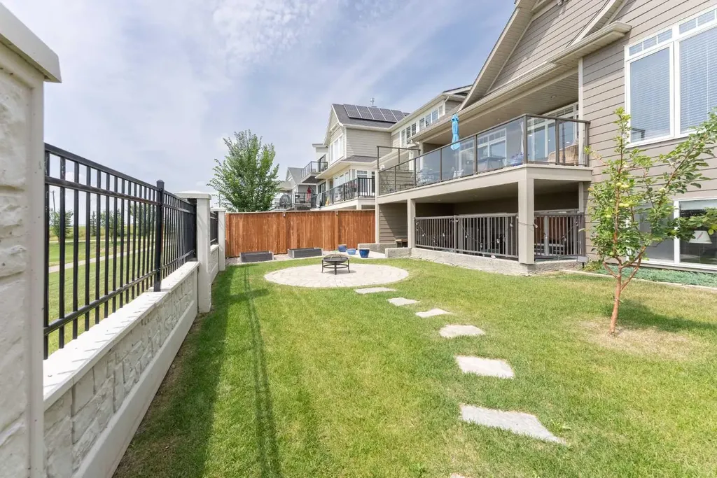 1060 Caledonia Place W Lethbridge AB T1J 5W1