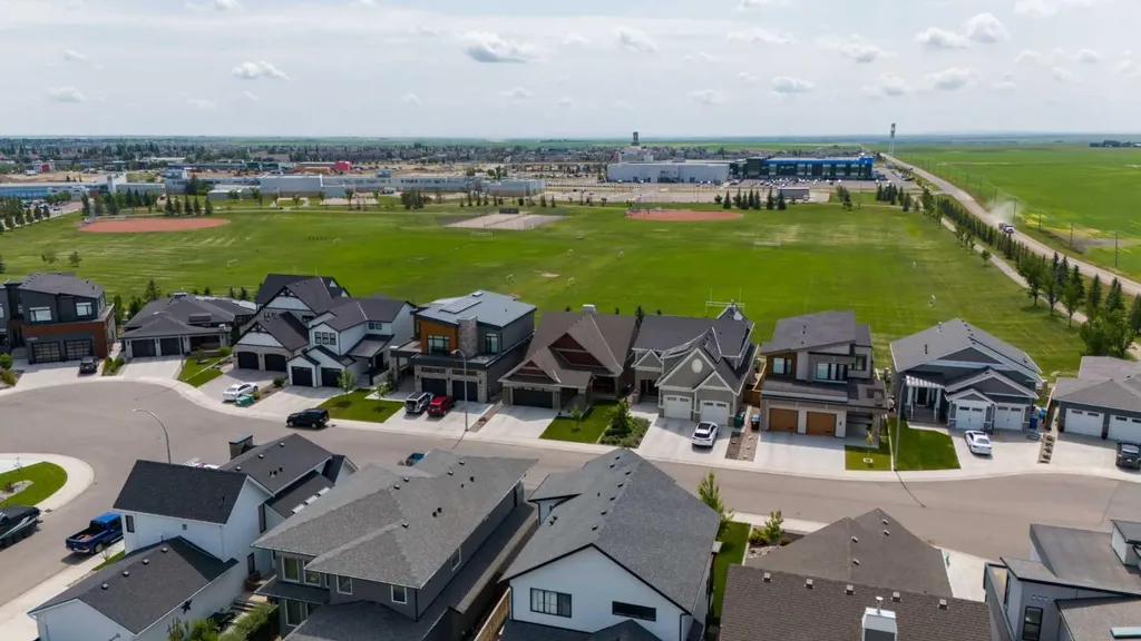 1060 Caledonia Place W Lethbridge AB T1J 5W1