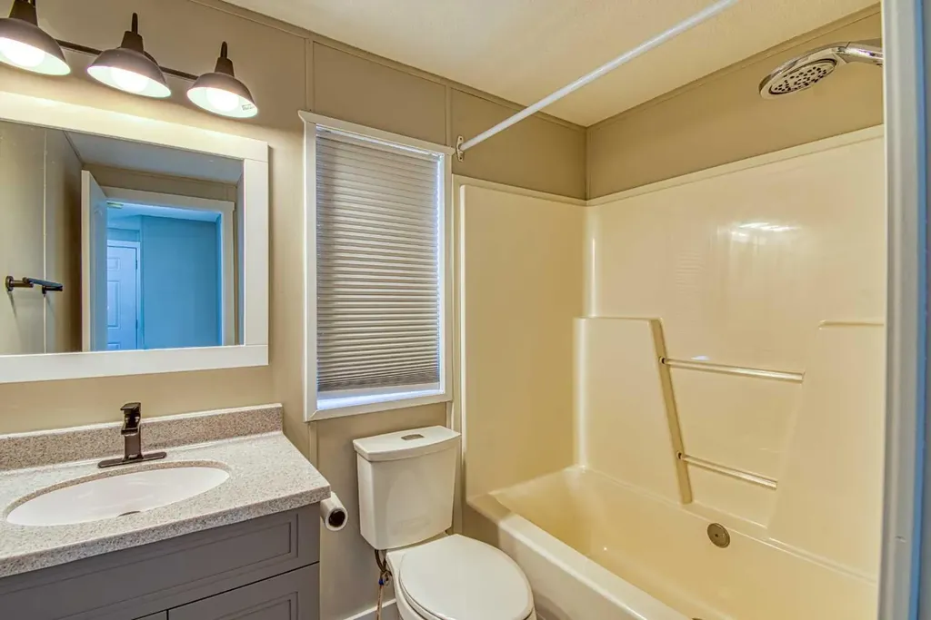 9507 108b Avenue Clairmont AB T8X 5B5
