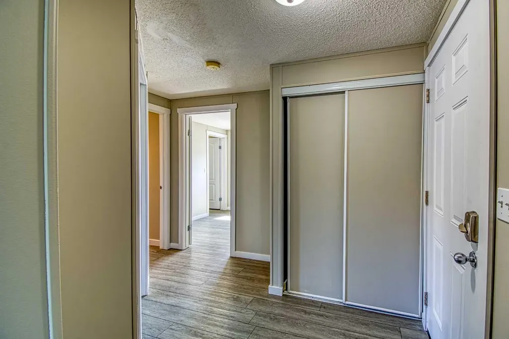 9507 108b Avenue Clairmont AB T8X 5B5