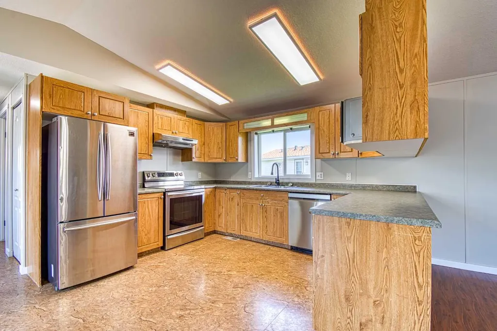 9507 108b Avenue Clairmont AB T8X 5B5