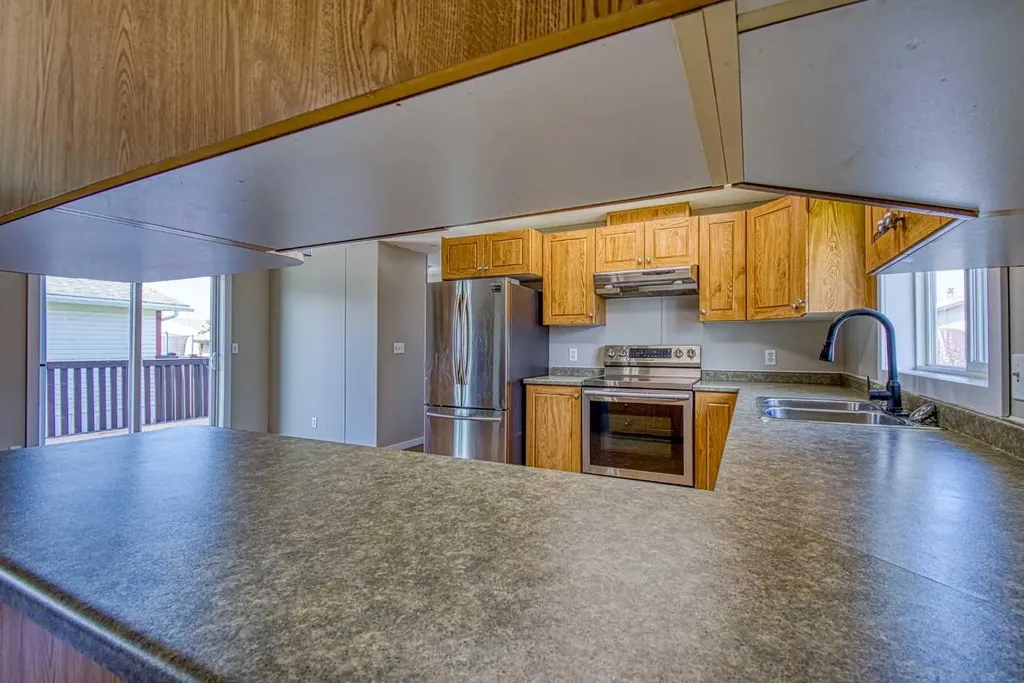 9507 108b Avenue Clairmont AB T8X 5B5
