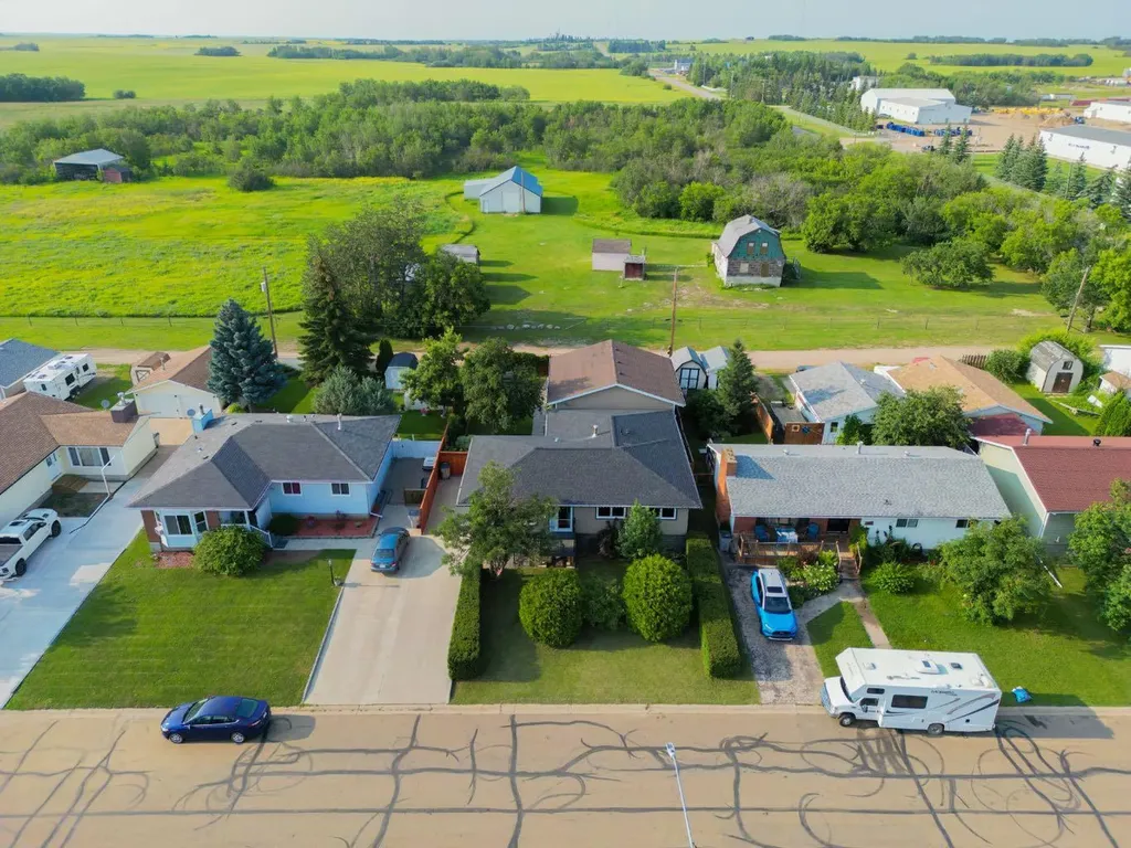 1026 18 Avenue Wainwright AB T9W 1K2