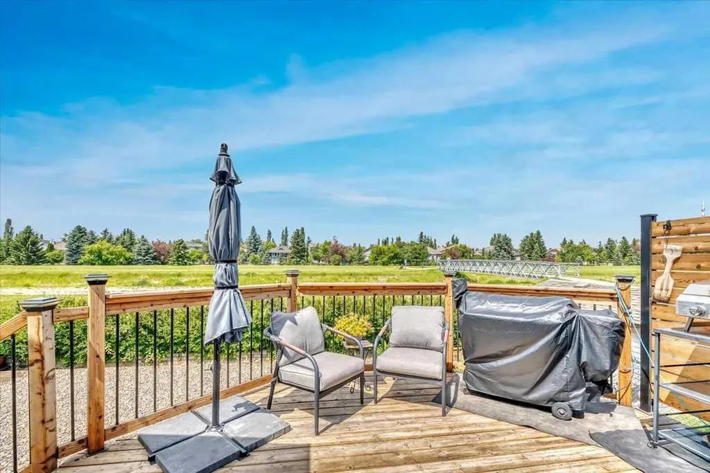 156 Aspen Creek Crescent Strathmore AB T1P 0A7