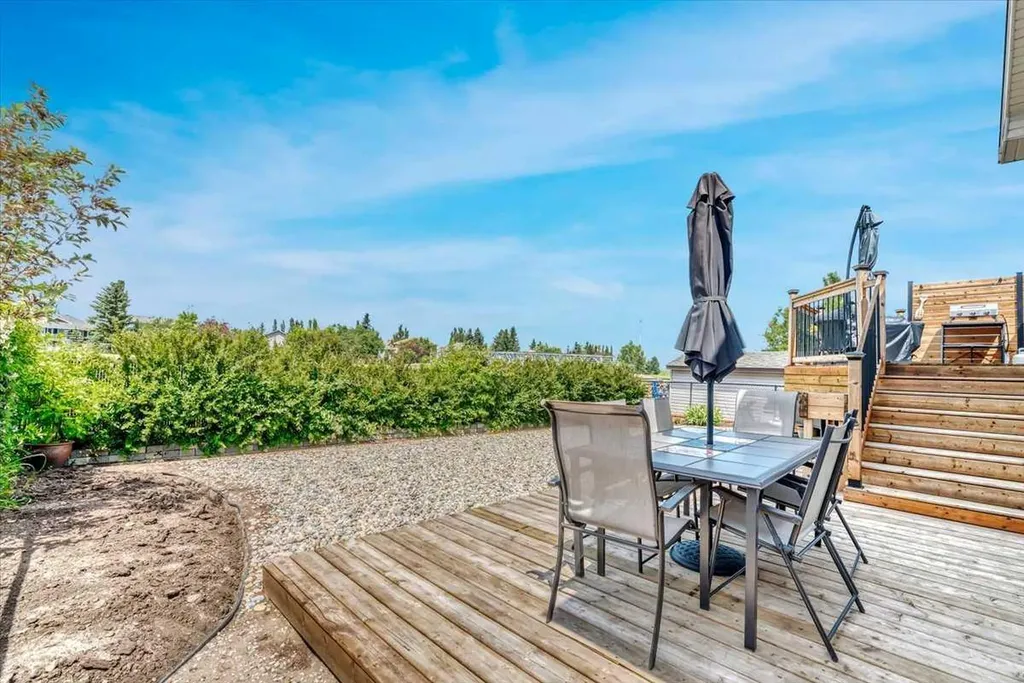 156 Aspen Creek Crescent Strathmore AB T1P 0A7