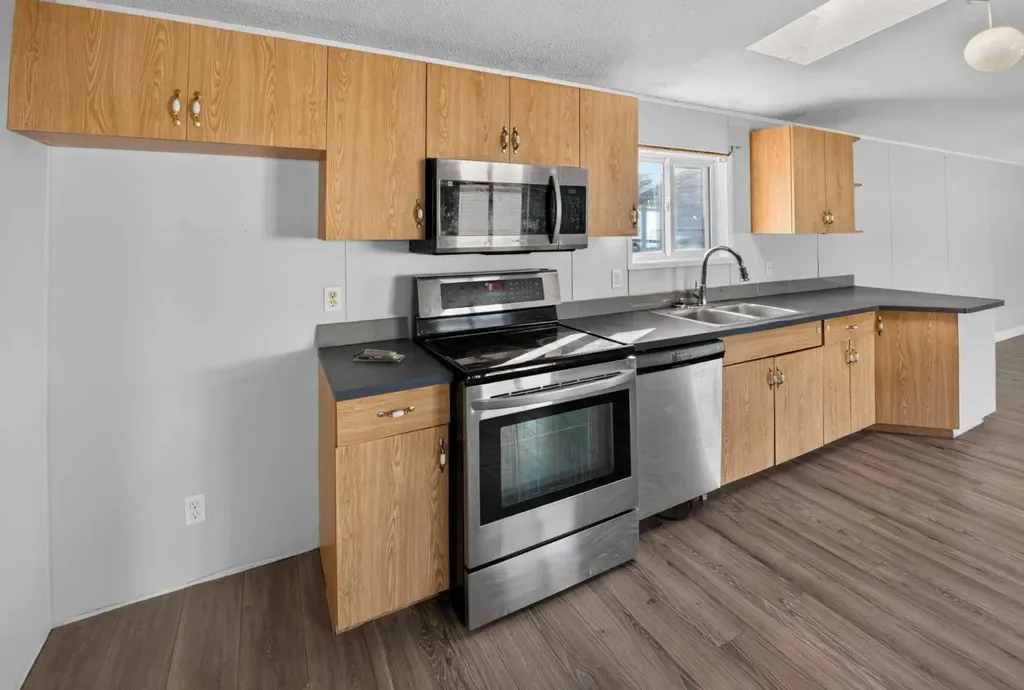 138 Couture Lane Fort Mcmurray AB T9K 1X3