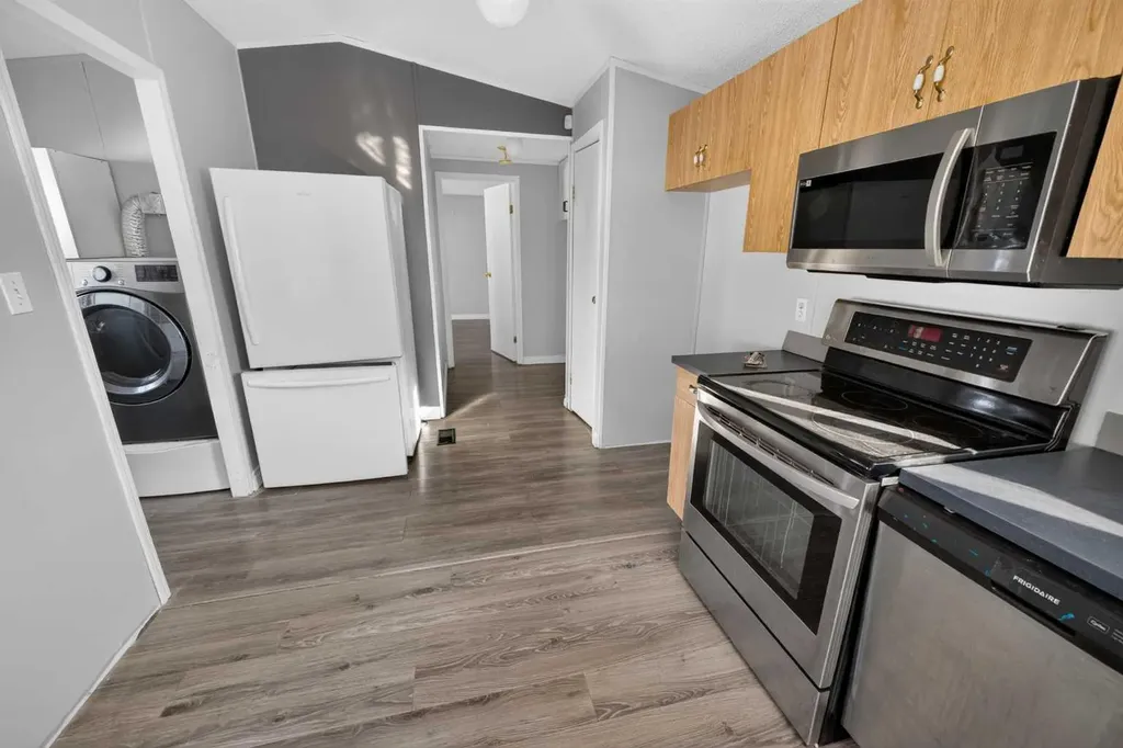 138 Couture Lane Fort Mcmurray AB T9K 1X3