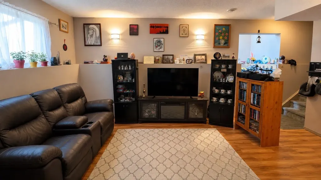 8833 67 Avenue Grande Prairie AB T8W 2X9