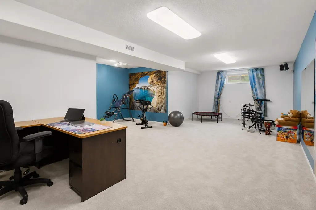 92 Cranleigh Close SE Calgary AB t3m1h6