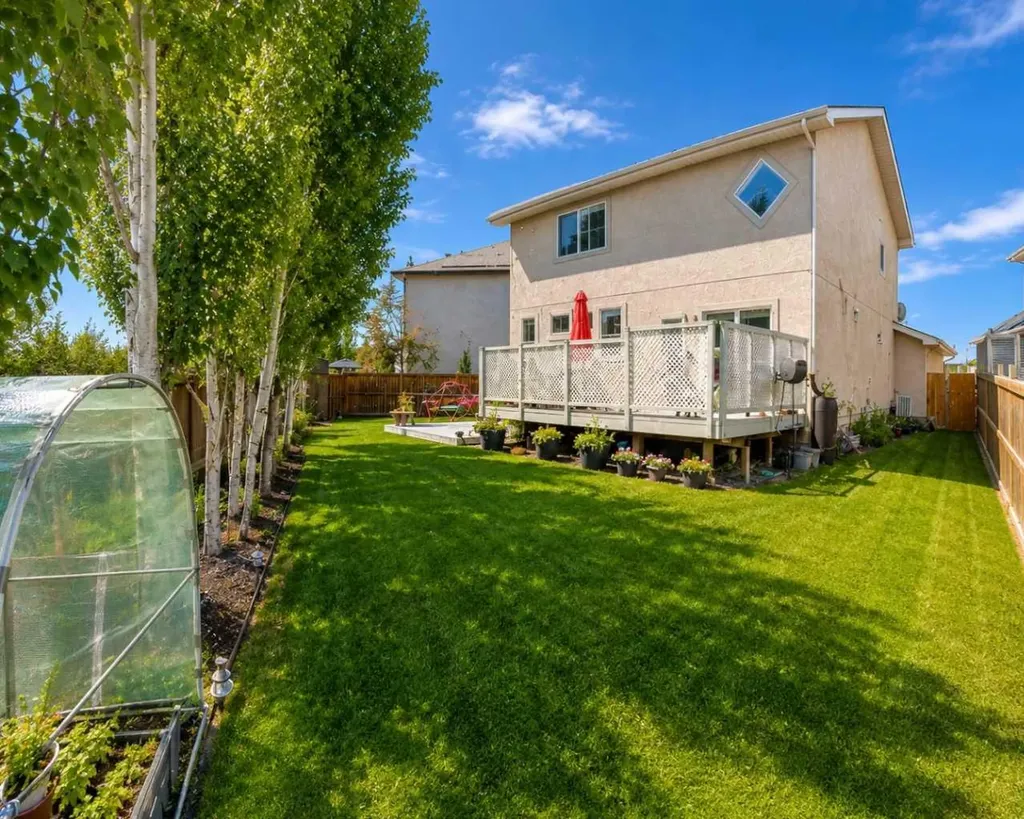 92 Cranleigh Close SE Calgary AB t3m1h6