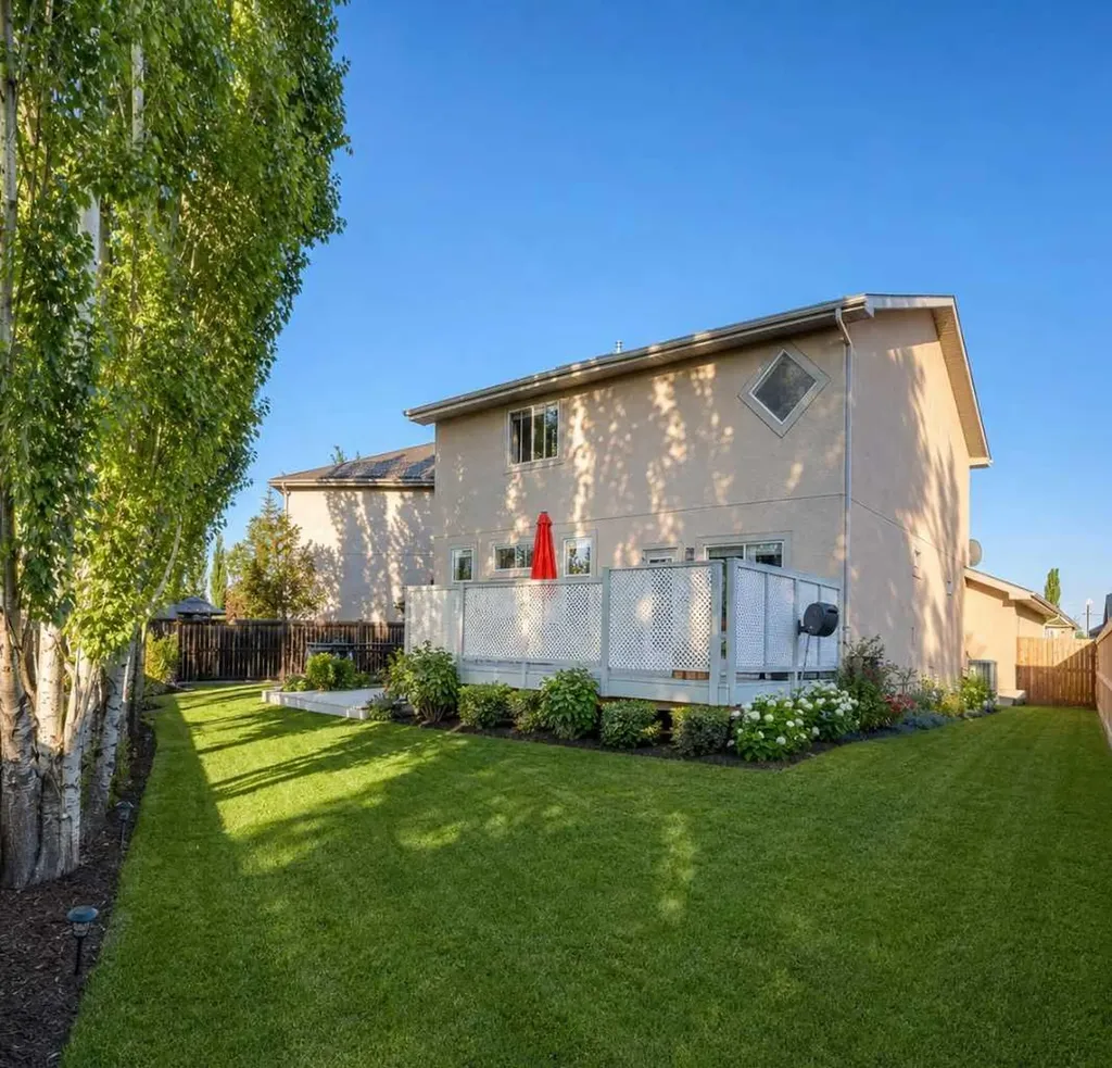 92 Cranleigh Close SE Calgary AB t3m1h6