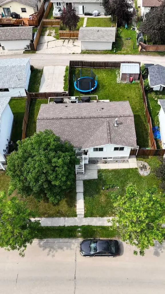 1402 Edson Drive Edson AB T7E 1H6